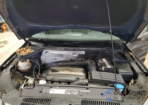 2010 Volkswagen Tiguan Se from USA, damaged, VIN WVGBV7AX1AW526324